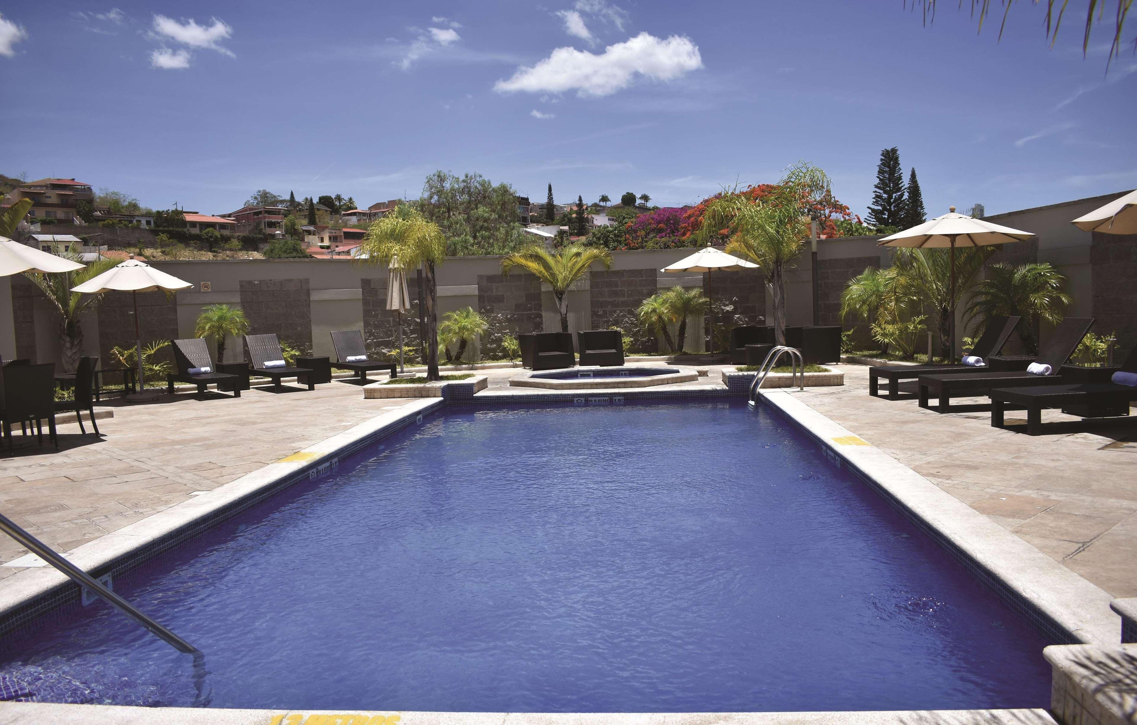 Hotel La Quinta By Wyndham Tegucigalpa Esterno foto