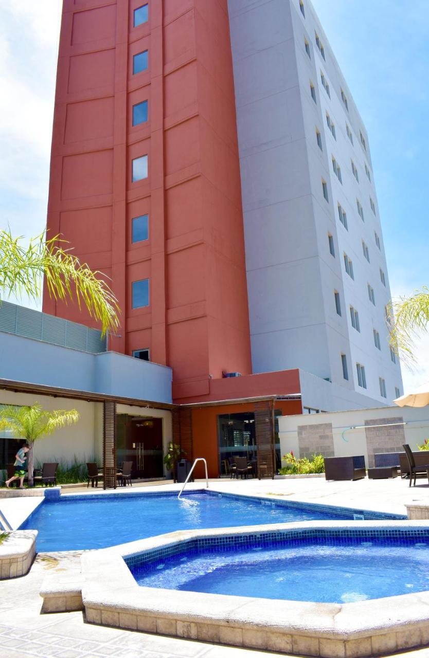 Hotel La Quinta By Wyndham Tegucigalpa Esterno foto